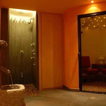 Funivia Active - Adults Only 4* Μπόρμιο